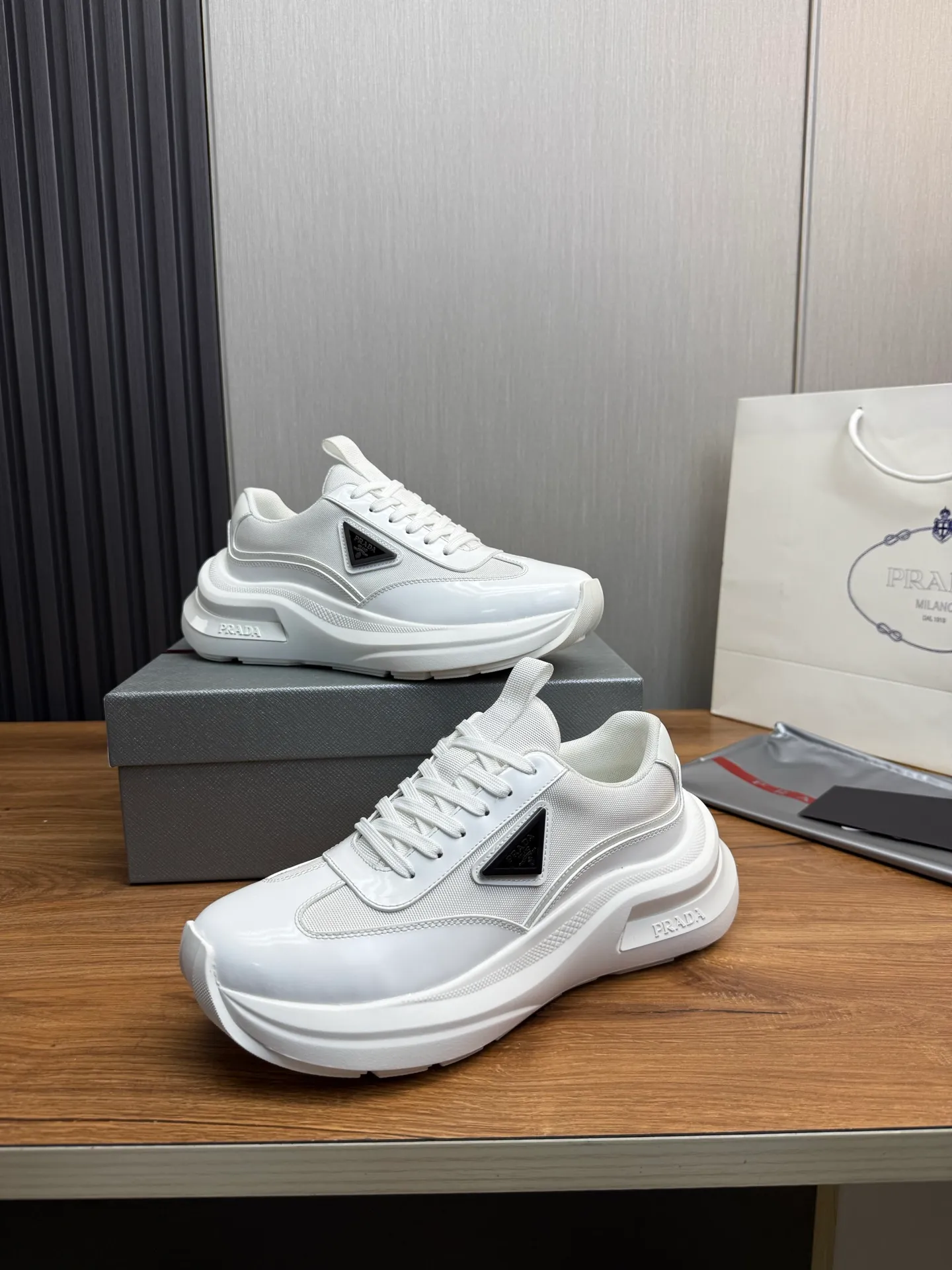 Men's shoes 💰660💰 [PRADA] Men's shoes are popular in the counter, official website is synchronized, high-quality shipments ✔️Original cowhide + cowhide lining, 1🆚1 replica, original sole, 38-45 (customized for 45, non-refundable)